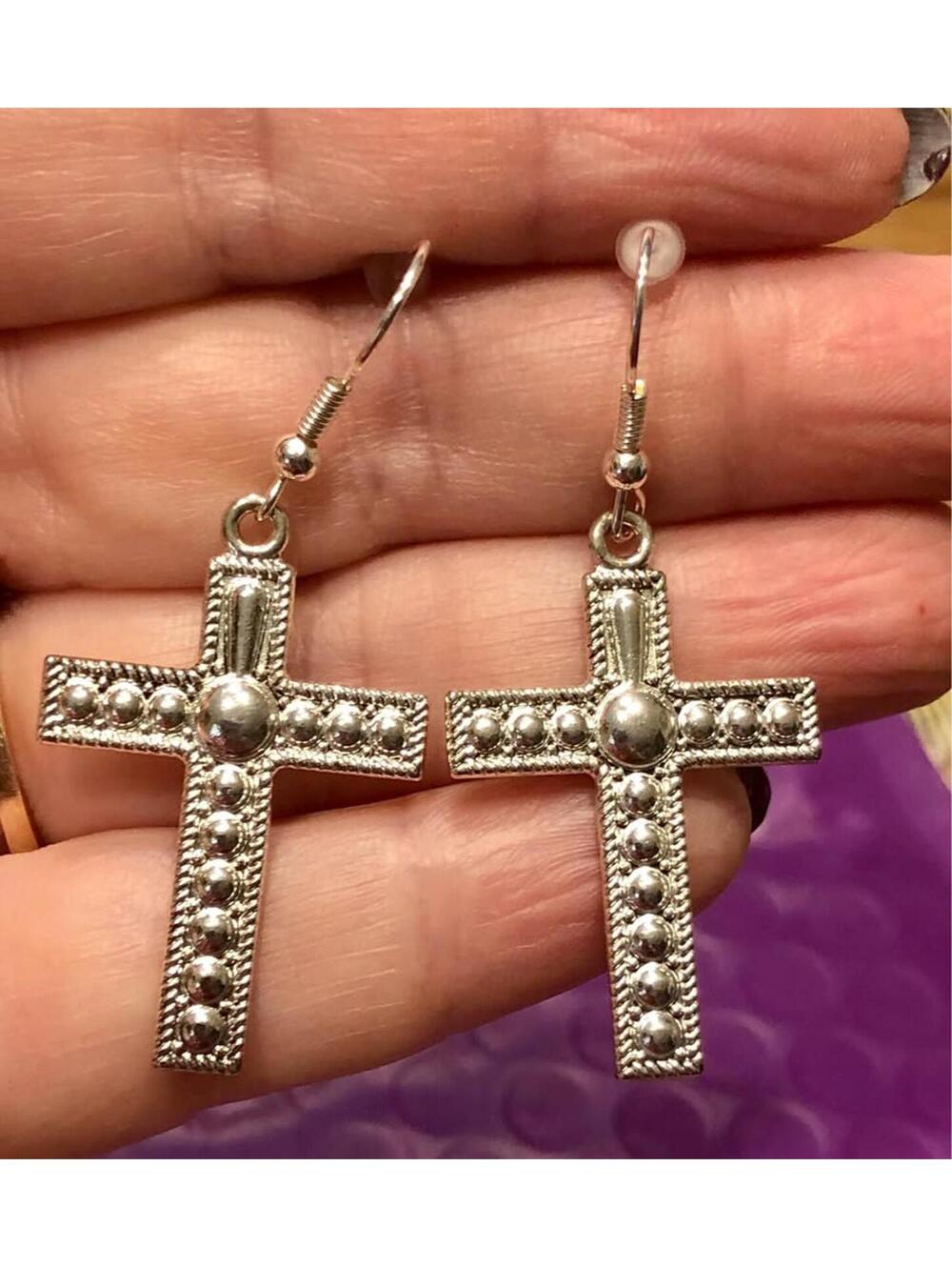 Stunningly Beautiful!

New Tibetan Rope Cross Earrings